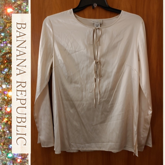 ✨✨BANANA REPUBLIC Stretch Blouse✨✨ - Picture 1 of 2
